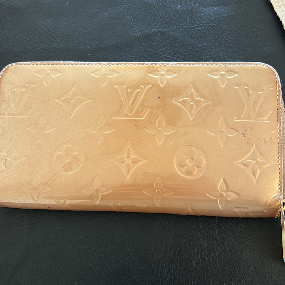 Louis Vuitton Tan Embossed Leather Bag. Dust Bag Not Included - Picture 6 of 7